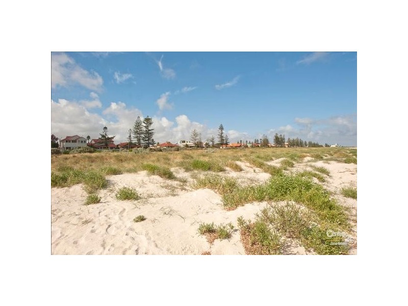 2/15 Anthony Street, Largs Bay SA 5016