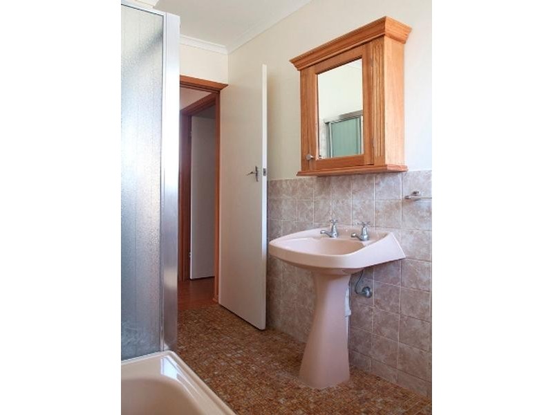 1/3 Winter Street, North Haven SA 5018