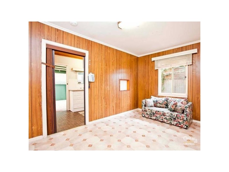 16 Russell Street, Ethelton SA 5015