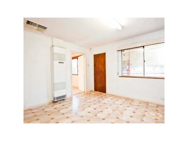 16 Russell Street, Ethelton SA 5015