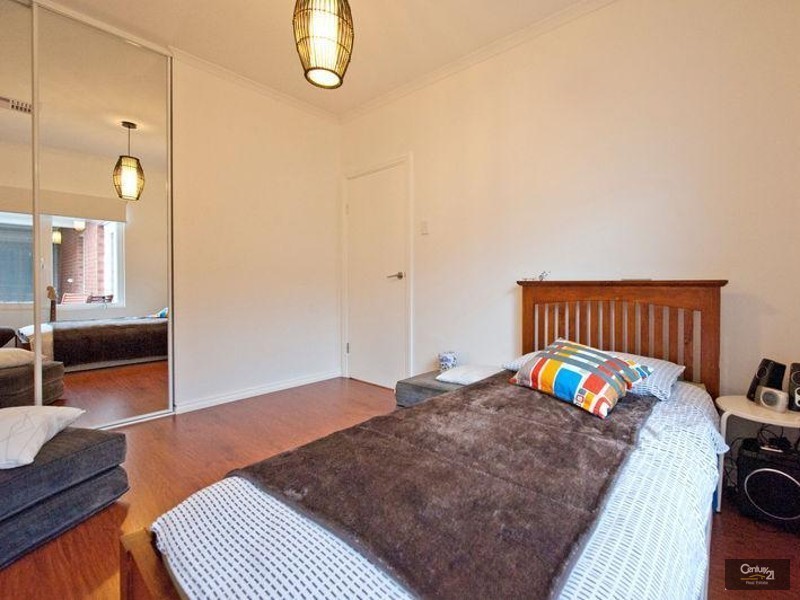 12 Hutley Road, North Haven SA 5018