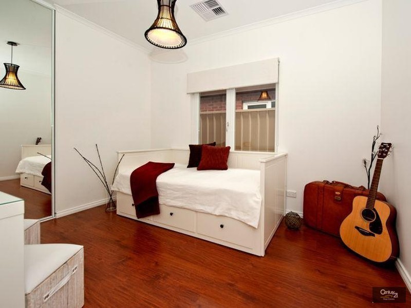 12 Hutley Road, North Haven SA 5018