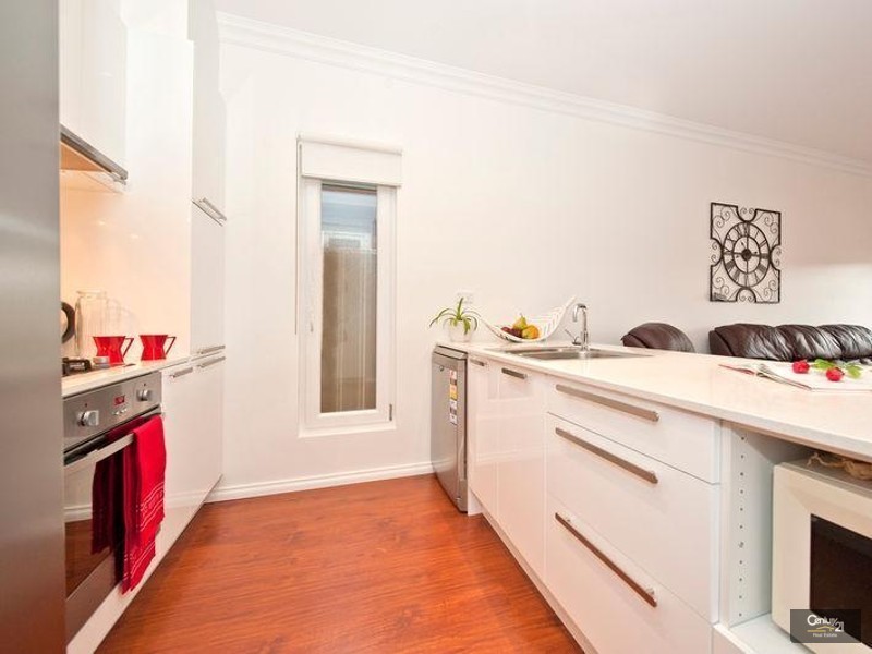 12 Hutley Road, North Haven SA 5018