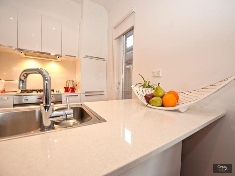 12 Hutley Road, North Haven SA 5018