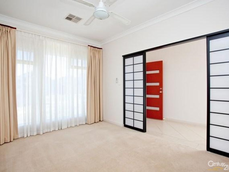 4 Carnarvon Avenue, Glenelg North SA 5045