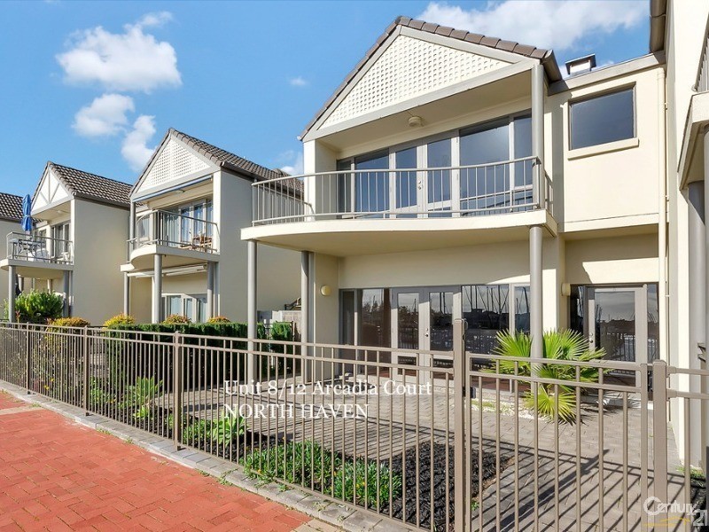 8/12 Arcadia Court, North Haven SA 5018