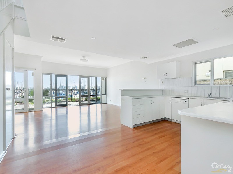 8/12 Arcadia Court, North Haven SA 5018