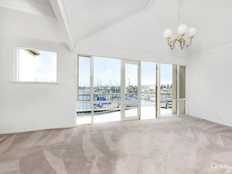 8/12 Arcadia Court, North Haven SA 5018