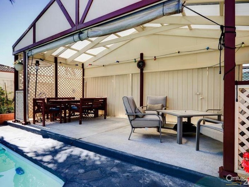 17 Bollen Street, North Haven SA 5018