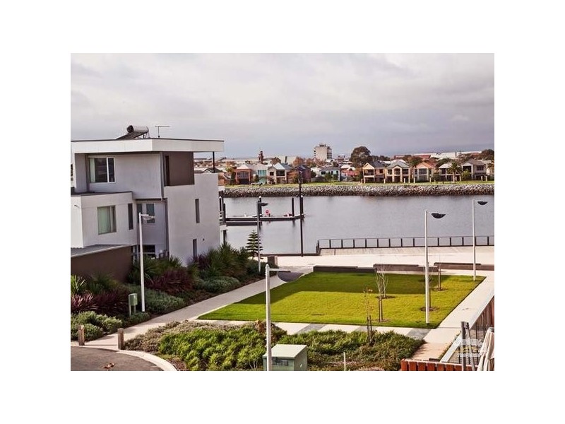 305 / 16-18 Wirra Drive, New Port SA 5015
