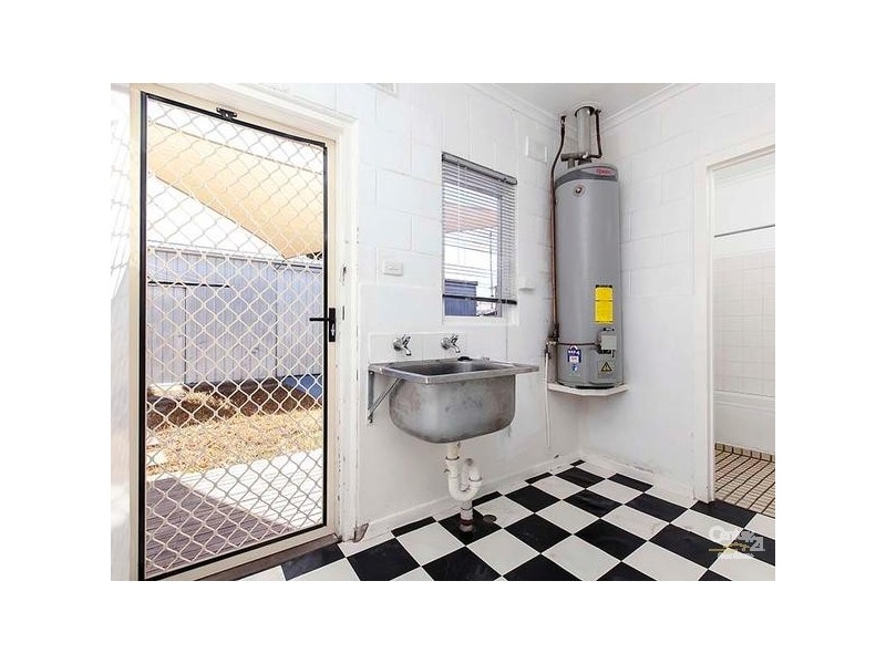 405 Mersey Road, Taperoo SA 5017