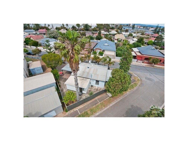 39 Wells Street, Birkenhead SA 5015