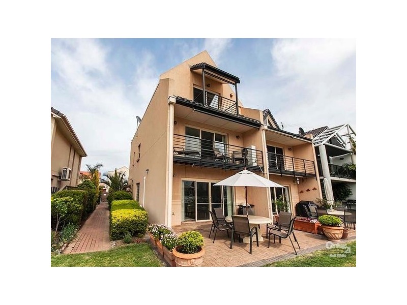 139 One and all Drive, North Haven SA 5018