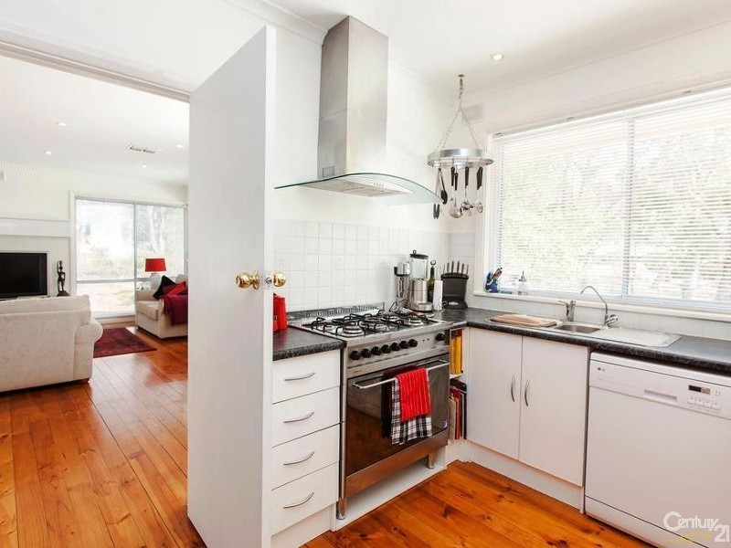 2 Eucalypt Parade, St Agnes SA 5097