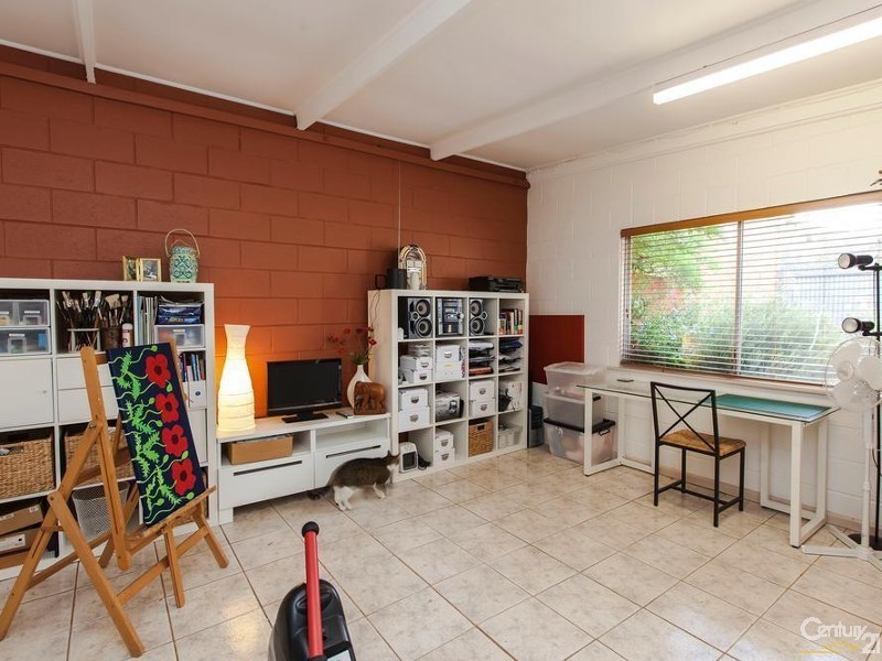 2 Eucalypt Parade, St Agnes SA 5097