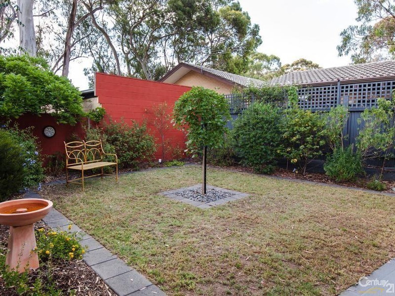 2 Eucalypt Parade, St Agnes SA 5097