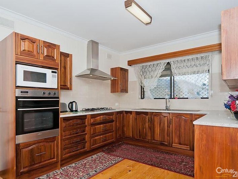 18 King William Street, Rosewater SA 5013