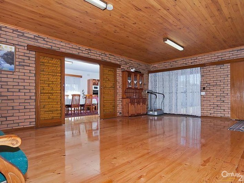 18 King William Street, Rosewater SA 5013