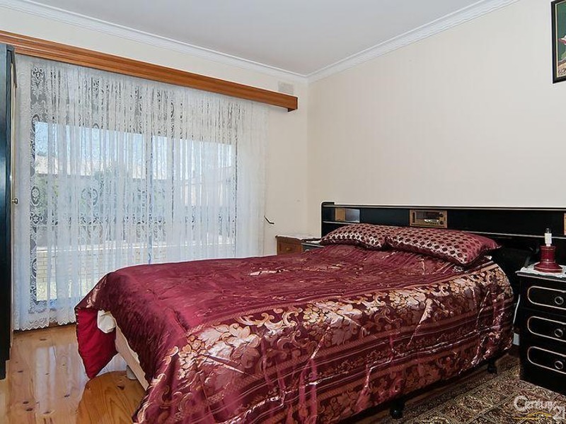 18 King William Street, Rosewater SA 5013