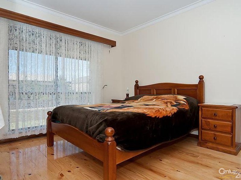 18 King William Street, Rosewater SA 5013