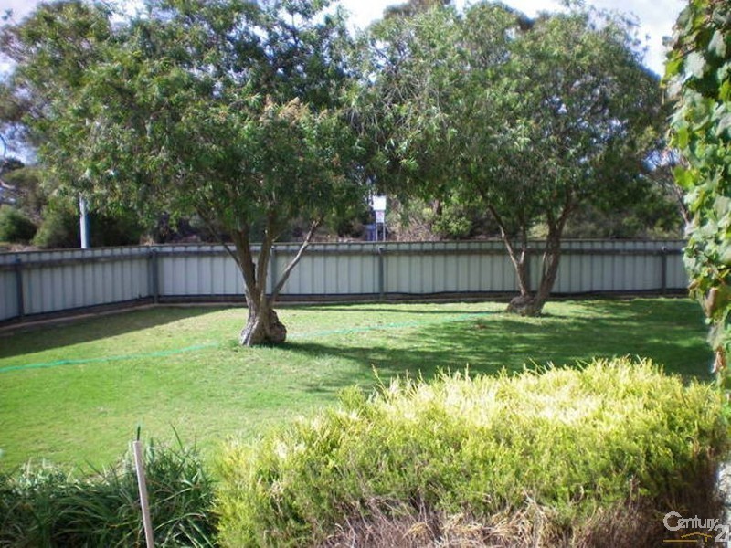 1 Buttfield Avenue, Port Vincent SA 5581