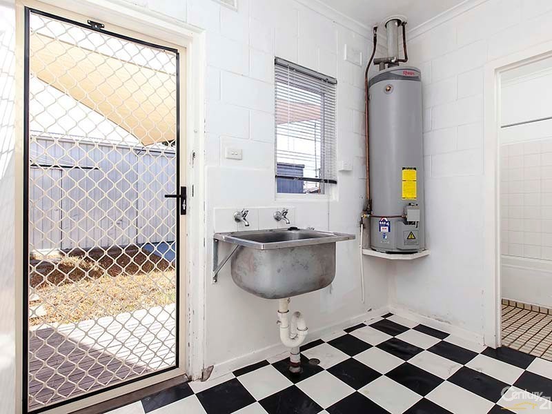 405 Mersey Road, Taperoo SA 5017