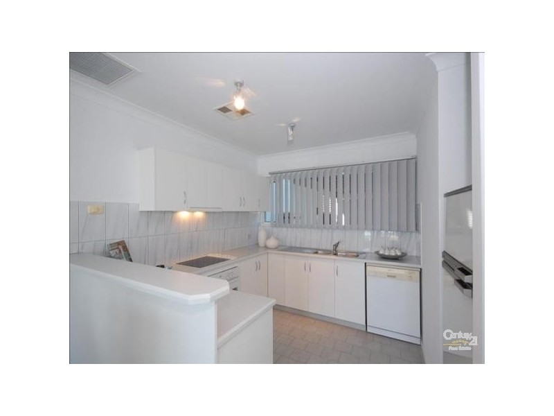 9/12 Arcadia Court, North Haven SA 5018