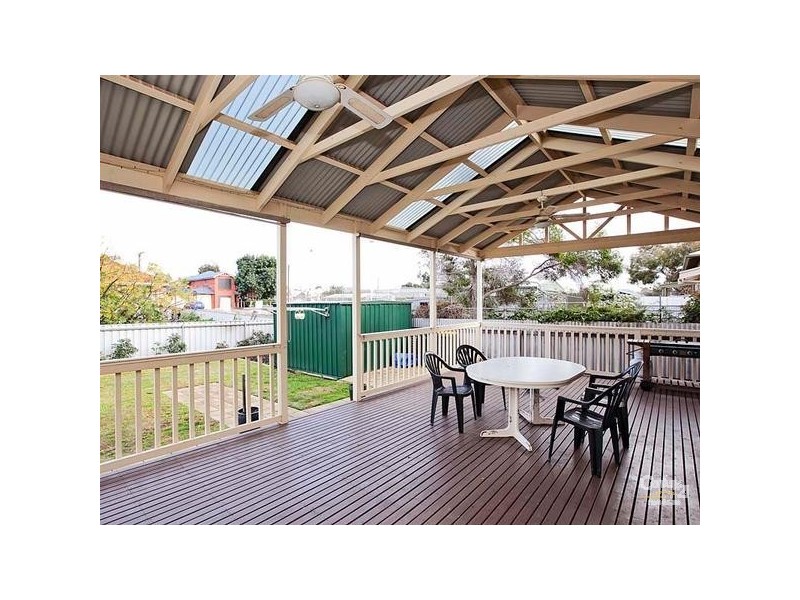 27 Parr Street, Largs Bay SA 5016