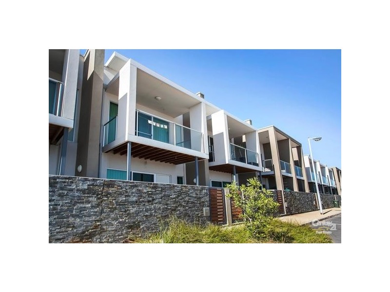 30 Karka Cove, New Port SA 5015