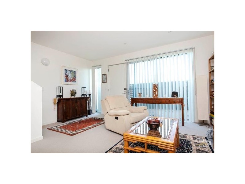 30 Karka Cove, New Port SA 5015