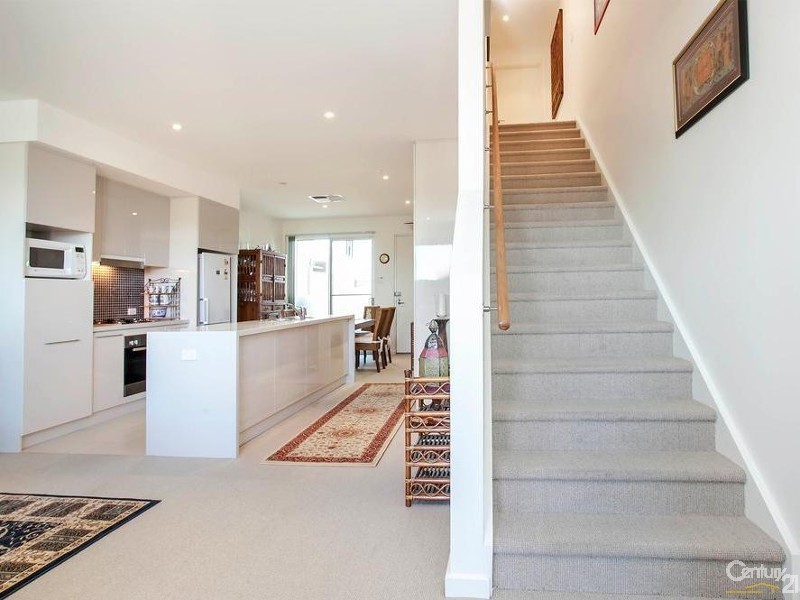 30 Karka Cove, New Port SA 5015