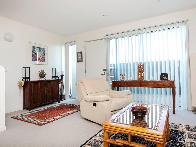 30 Karka Cove, New Port SA 5015