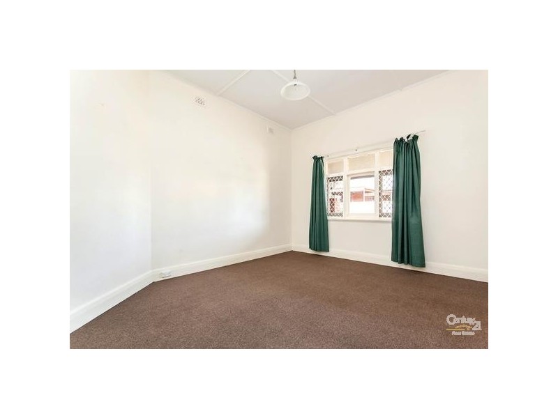 17 Joanna Street, Largs Bay SA 5016