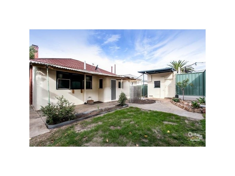 17 Joanna Street, Largs Bay SA 5016