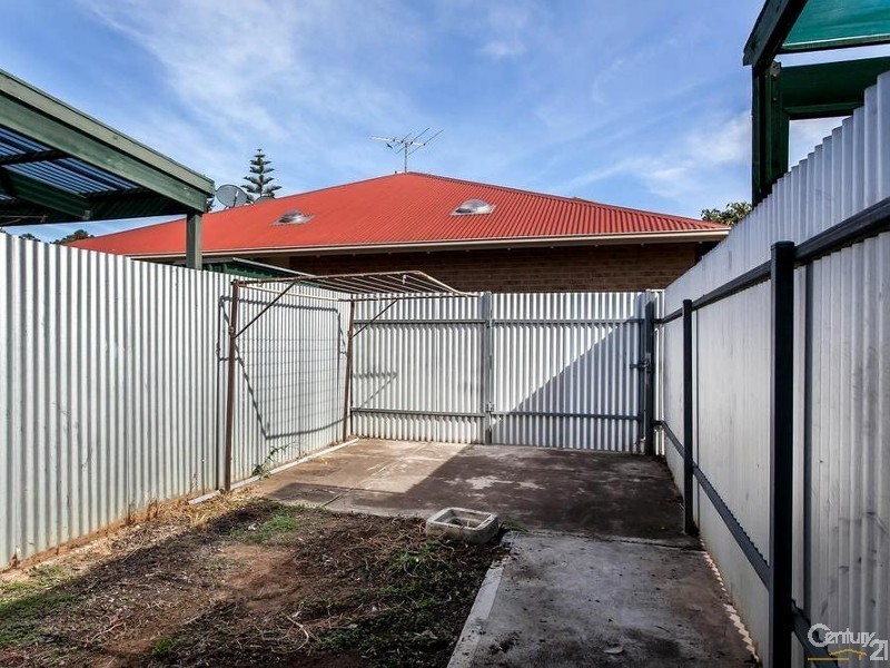 2/13 Ship Street, Port Adelaide SA 5015