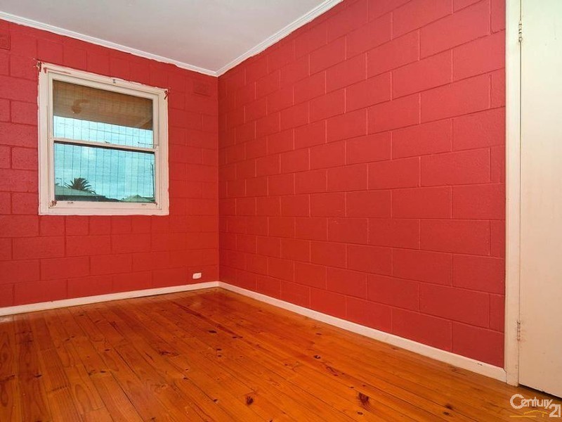 12 Yongala Street, Taperoo SA 5017
