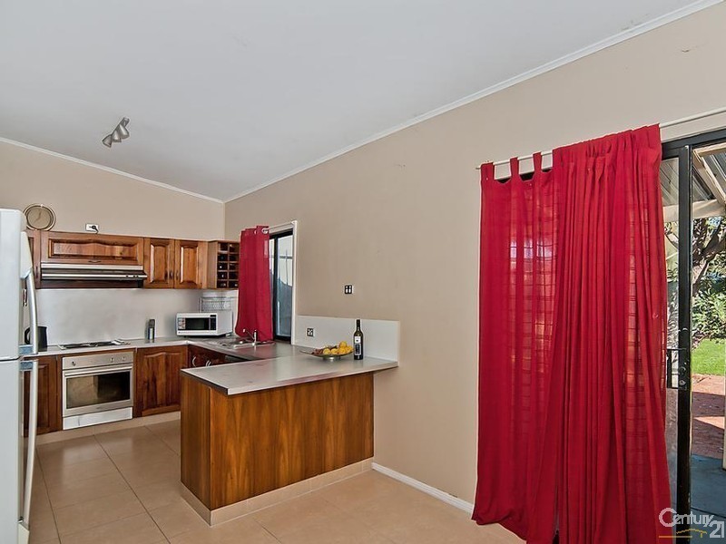 4 Sutherland Street, Glanville SA 5015