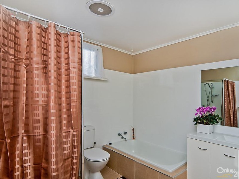 4 Sutherland Street, Glanville SA 5015