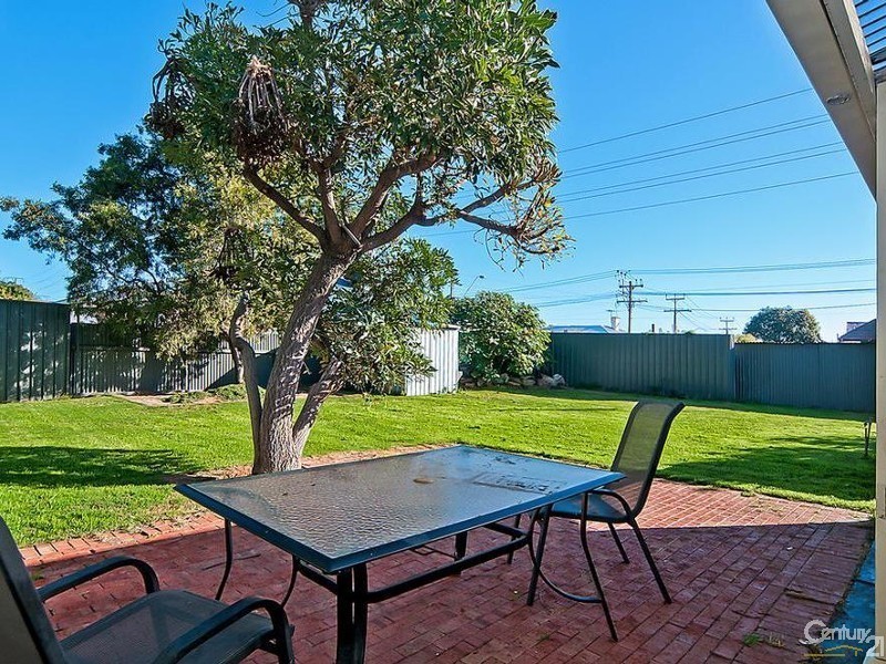 4 Sutherland Street, Glanville SA 5015