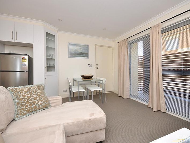 1/205 Lady Gowrie Drive, Largs Bay SA 5016