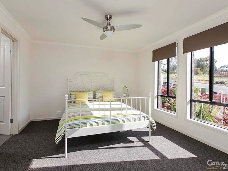 13 Maplewood Court, Flagstaff Hill SA 5159