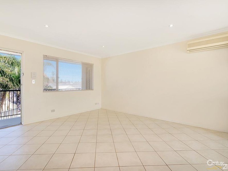 6 / 5 Gurner Terrace, Grange SA 5022
