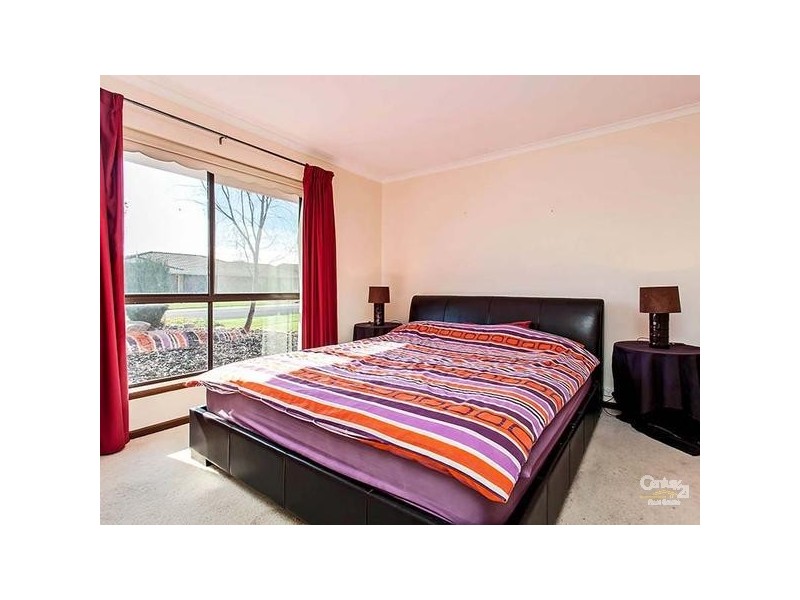 6 Merle Marten Drive, North Haven SA 5018