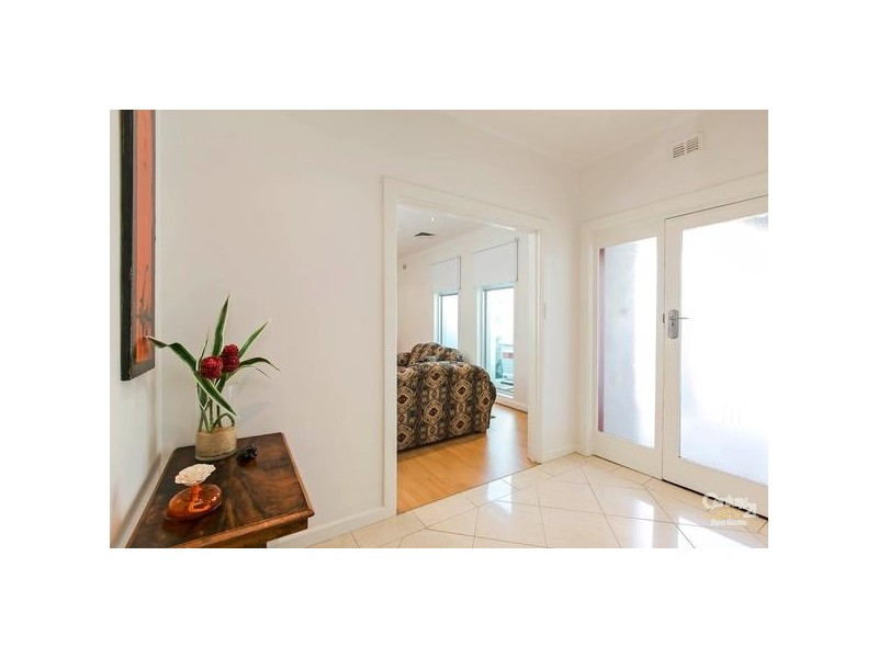 6 Hillview Avenue, Tennyson SA 5022