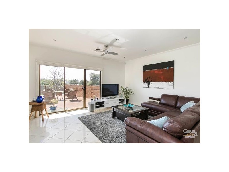 6 Hillview Avenue, Tennyson SA 5022