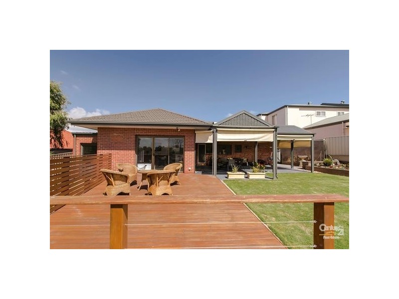 6 Hillview Avenue, Tennyson SA 5022