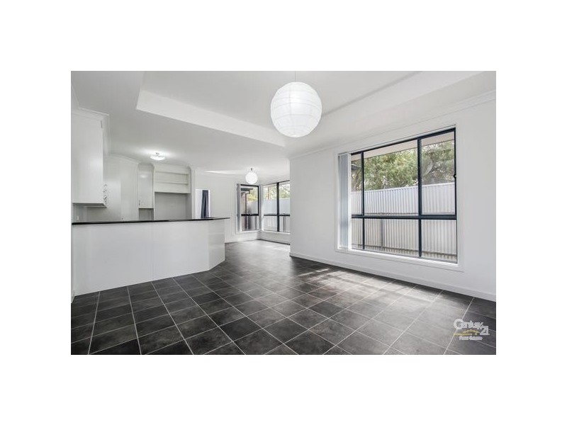 24 Hanson Street, Semaphore SA 5019