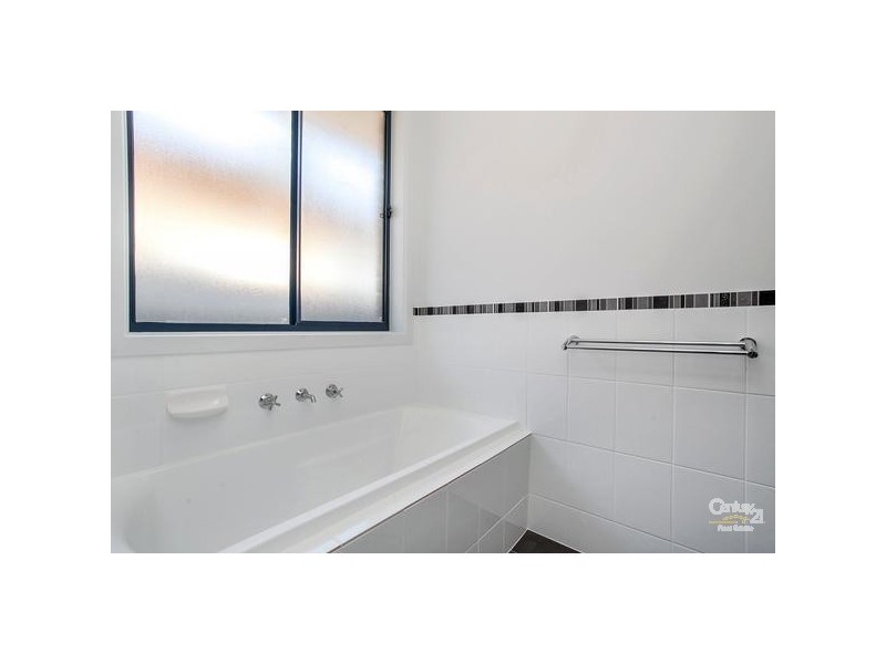 24 Hanson Street, Semaphore SA 5019