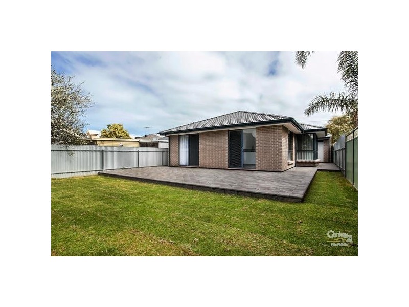 24 Hanson Street, Semaphore SA 5019