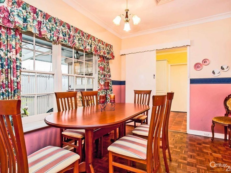 33 Lamorna Terrace, Largs North SA 5016